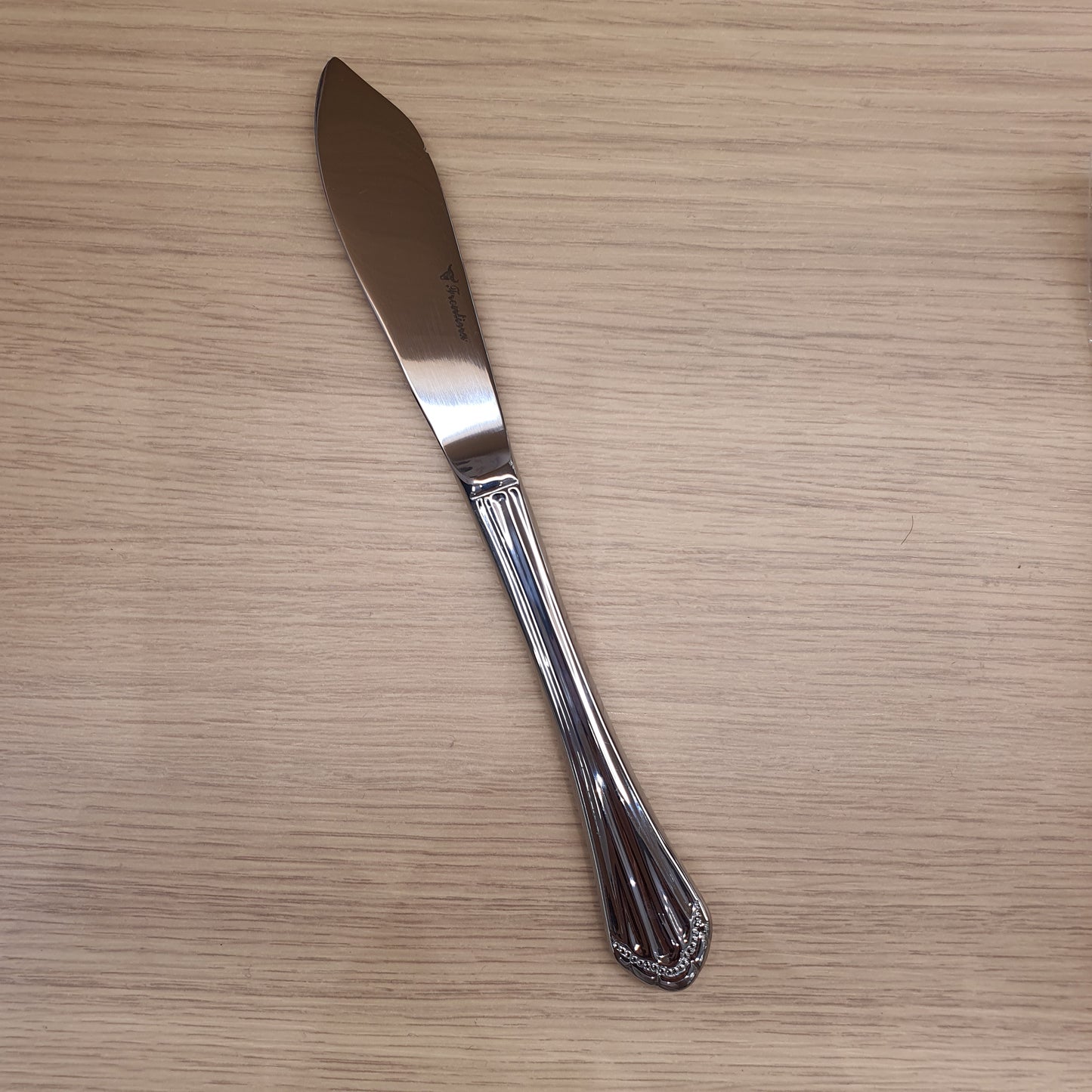 Classic Gothic Butter Knife 176mm