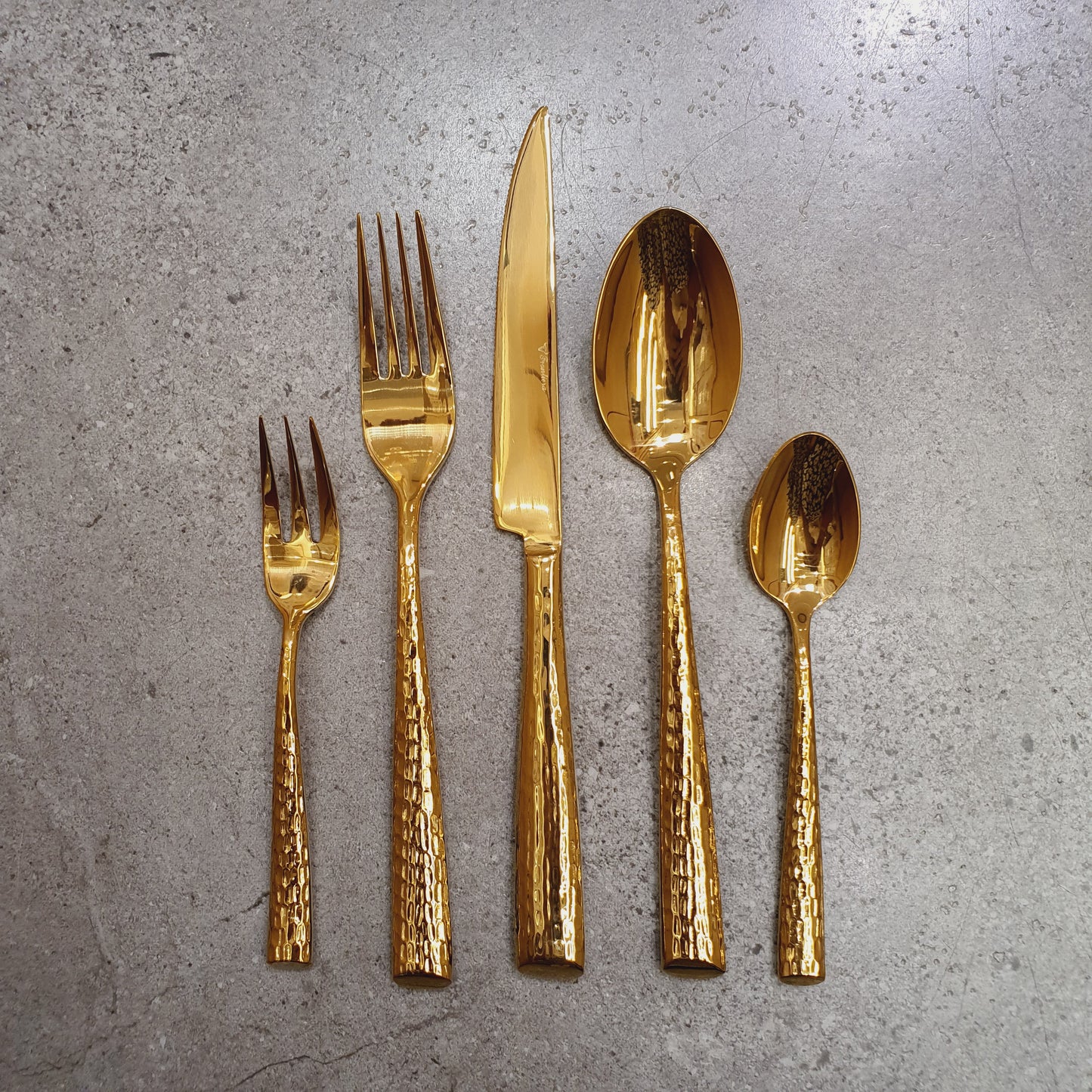 Hammered2 Gold 20pcs, 4 Person Cutlery Set