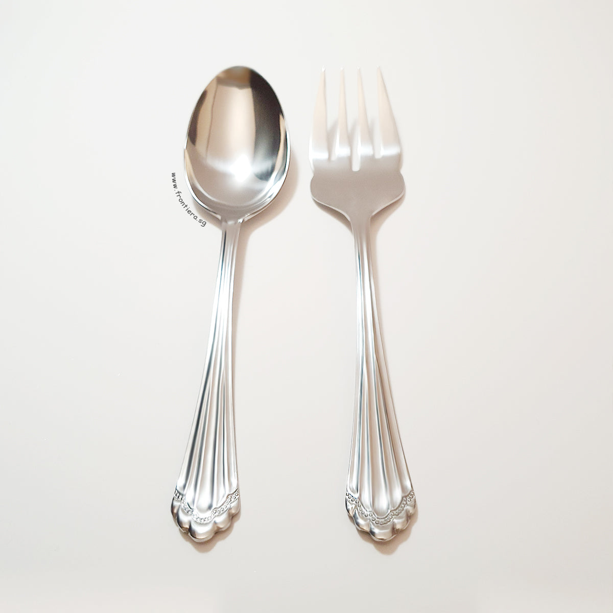 Classic Gothic Serving Spoon (18/10 Stainless Steel)