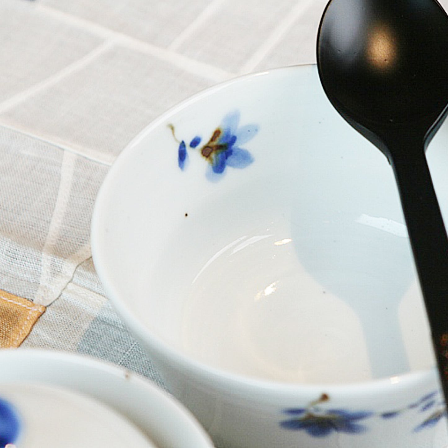Sky Flower 3pcs Rice Bowl with Lid and Soup Bowl Set (SOLD OUT)