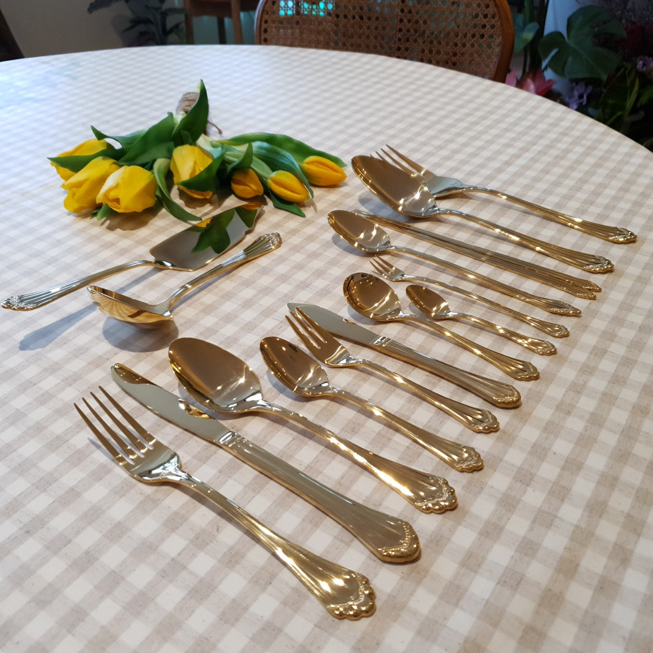 (𝗡𝗘𝗪) Classic Gothic Gold Serving Spoon & Fork Set [Real Gold]