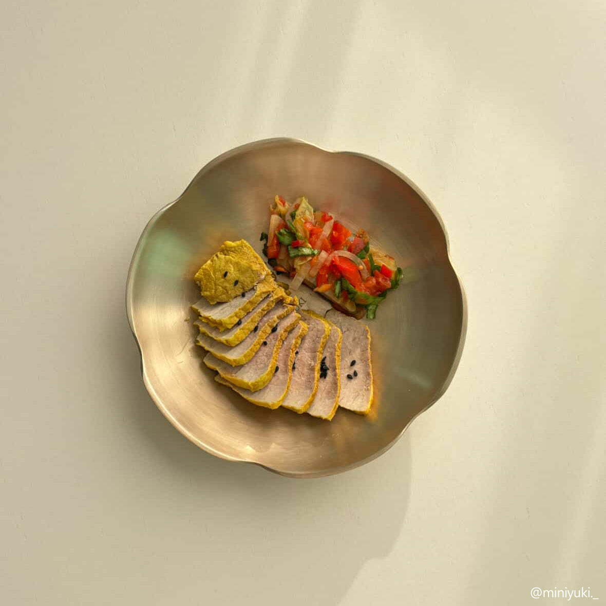 Bangjja Yugi Flower Food Bowl for Pet (Free Custom Name Engraving)