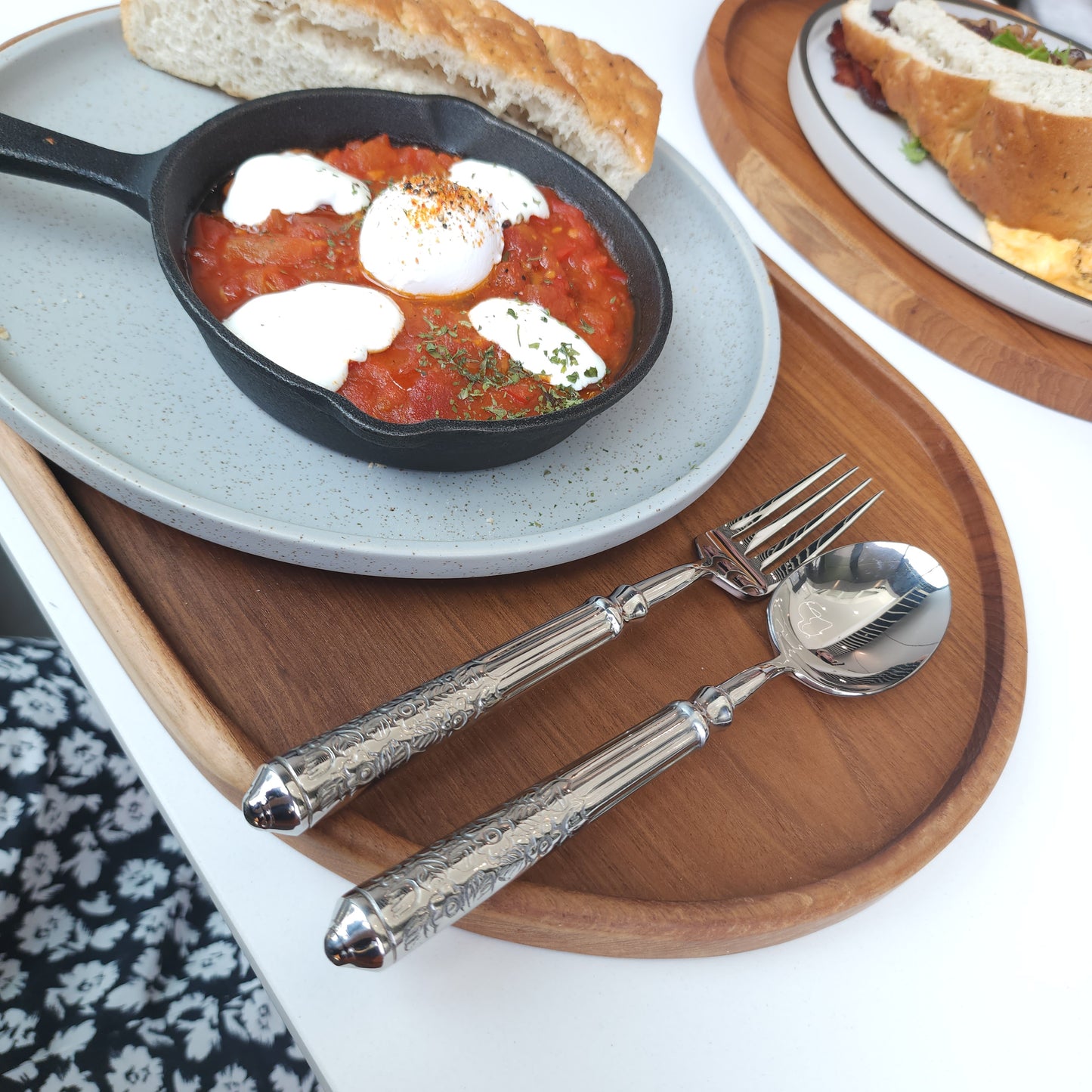 OVAL TRAY | Teakwood Oval Serving Tray 400mm [𝗟𝗮𝗿𝗴𝗲]