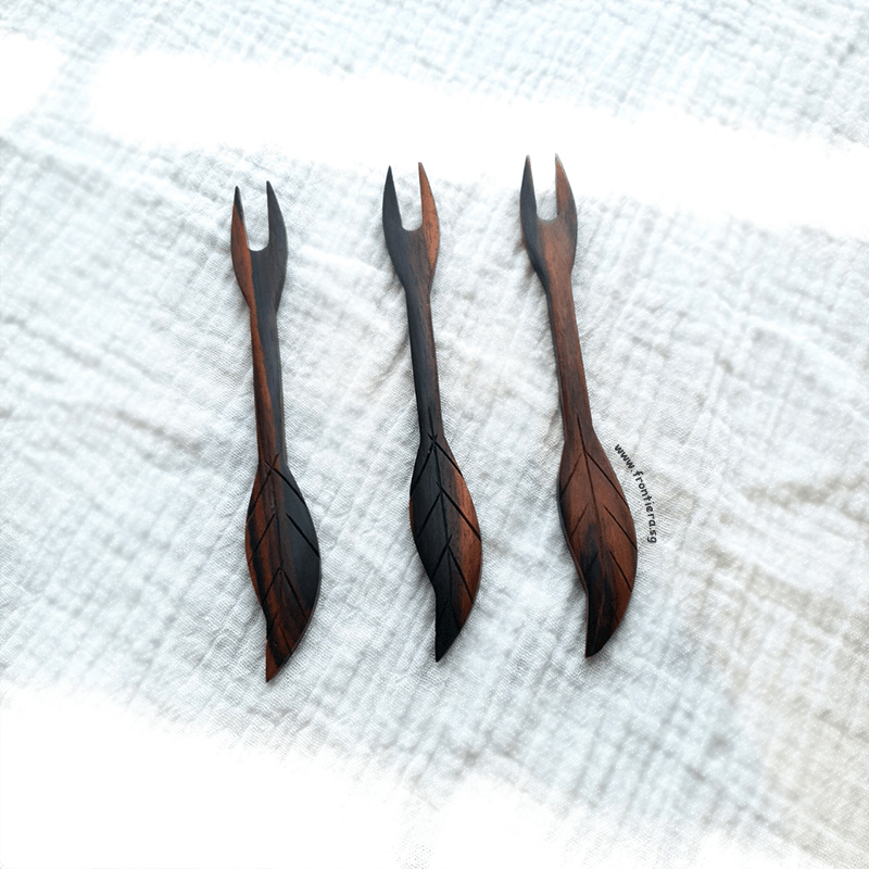 Leaf Fruit Pick Rosewood 3
