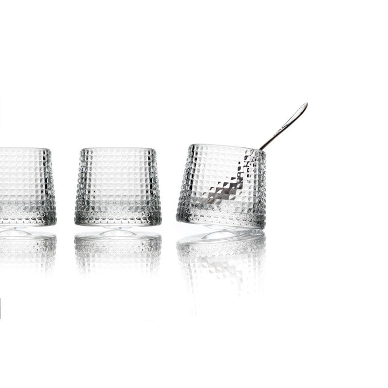 Blossom Rotating Wiskey Glass [Set of 4] 𝟮𝟬% 𝗢𝗙𝗙