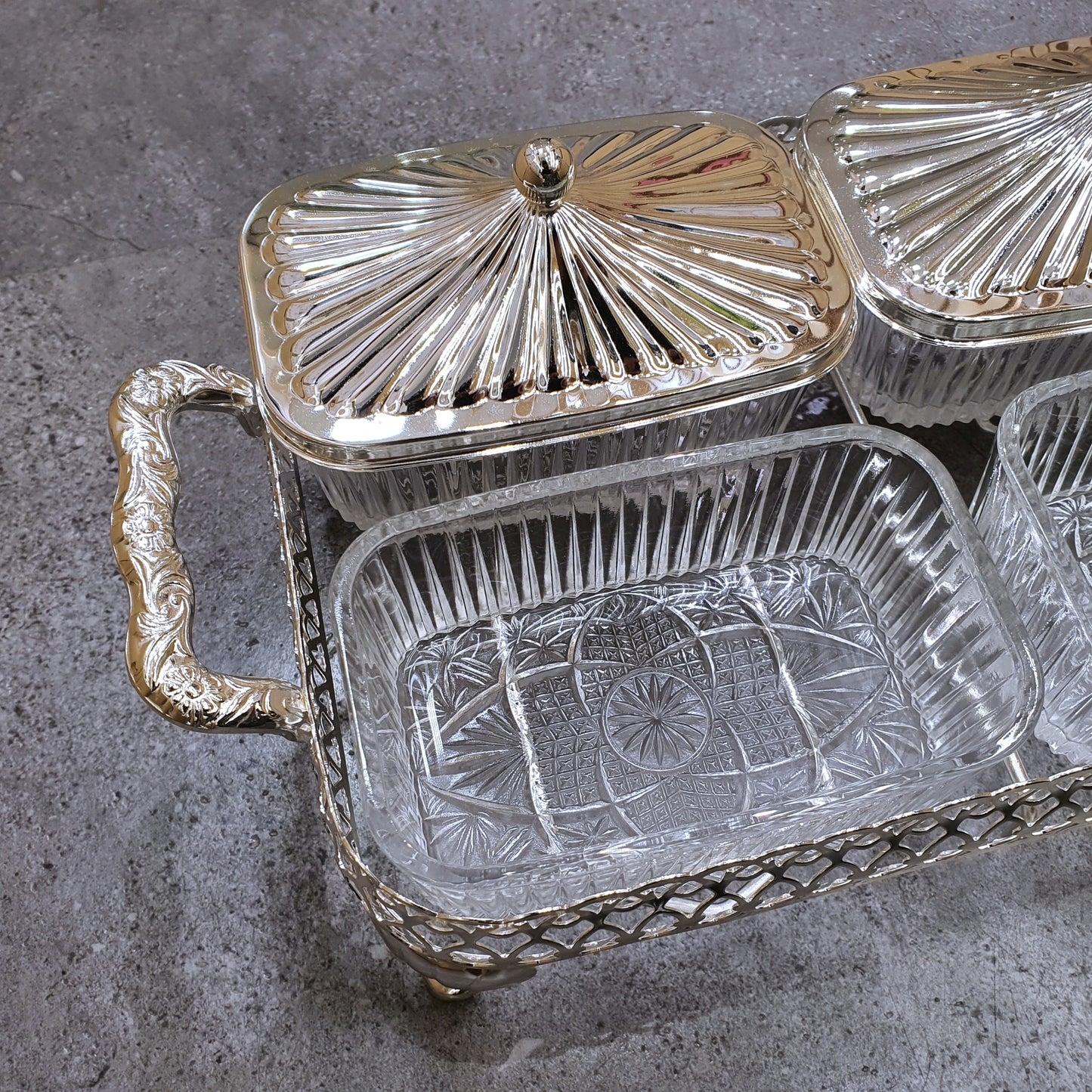 [England Silverware] 4-Piece Party Set [𝗦𝗢𝗟𝗗 𝗢𝗨𝗧]